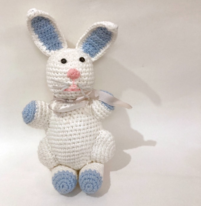 [U.S.A]80s rabbit 토끼 인형 hand-made embroidery doll.
