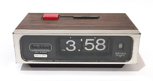 80s SEIKO battery type flip-clock.