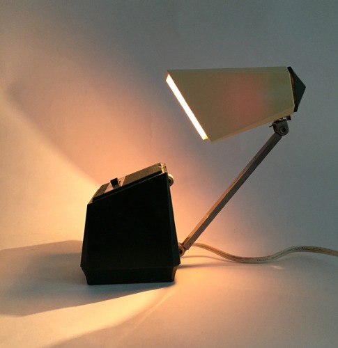 80s vtg japan metronome(메트로놈) 형태 desk lamp.