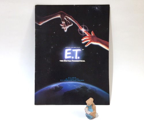 [u.s.a]80s E.T. photo book &amp; figure.