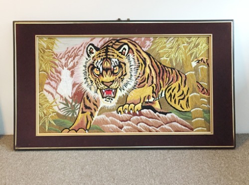 [JAPAN]70s “TIGER” hand-made stencil print wood frame.