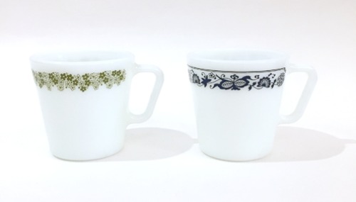 [U.S.A]70s PYREX milk glass cup 2 set.