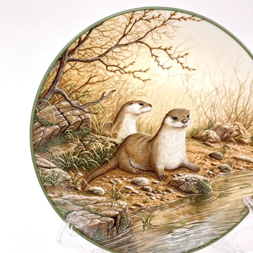 [ENGLAND]80s ROYAL DOULTON “Otter pair” 수달 painting plate.