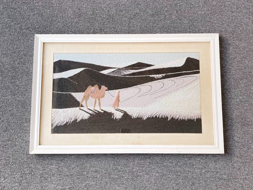[U.S.A]70s “고행:낙타와 수행자” quilt embroidery wood frame(액자).