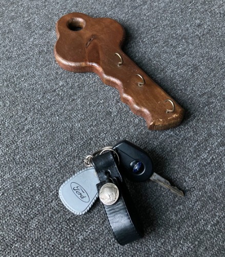 [U.S.A]80s big size wall wood key holder 3-hooks(키홀더).