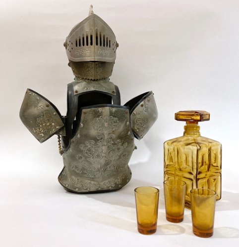 [U.S.A]60s Knight armor 중세기사 whisky decanter set.
